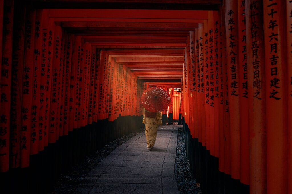 【人生が変わる】神社仏閣巡り旅行で開運！座禅・お遍路・写経などの体験も
